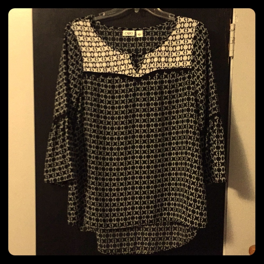 Black and White Top🖤